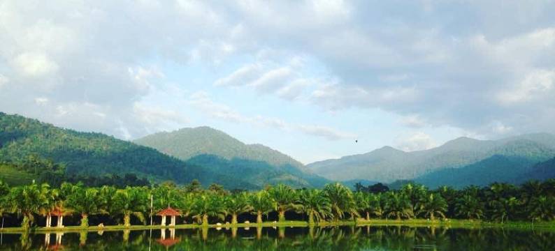 萨霍姆湖艾姆布恩度假村(Embun Resort Lake Sahom)图片