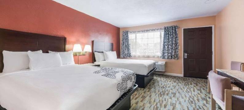 罗德威酒店莫德斯托市中心附近(Rodeway Inn Modesto Near Downtown)图片