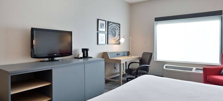 布卢明顿诺莫尔机场丽怡酒店(Country Inn & Suites by Radisson, Bloomington-Normal Airport, IL)图片