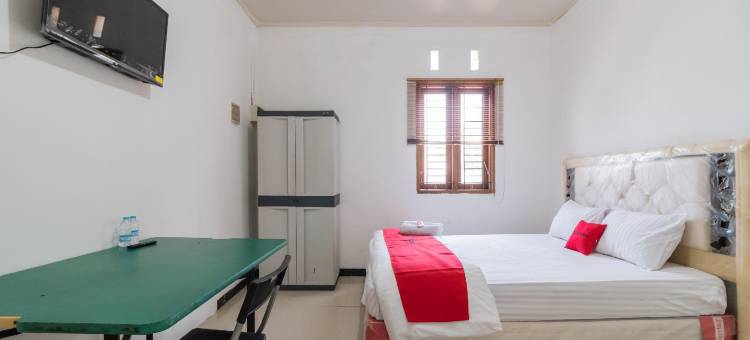 红多兹酒店-近茂物布布拉克码头(RedDoorz Near Terminal Bubulak Bogor)图片