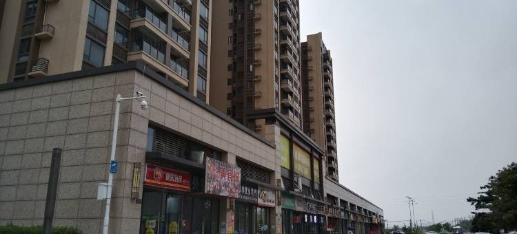 房东小胡先生公寓(三和路分店)图片