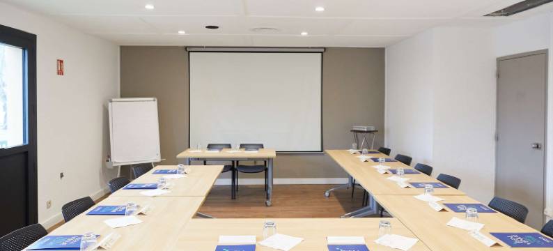 波城康铂酒店(Campanile Pau)图片