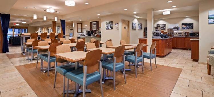 彻梅纳斯贝斯特韦斯特优质酒店(Best Western Plus Chemainus Inn)图片
