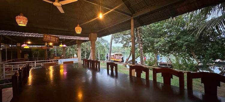 门罗岛湖泊及河流度假村(Lake N River Resort Munroe Island)图片