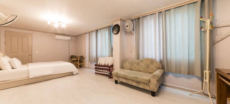 Grand汽车旅馆-Goodstay认证(Goodstay Grand Motel Chuncheon)图片