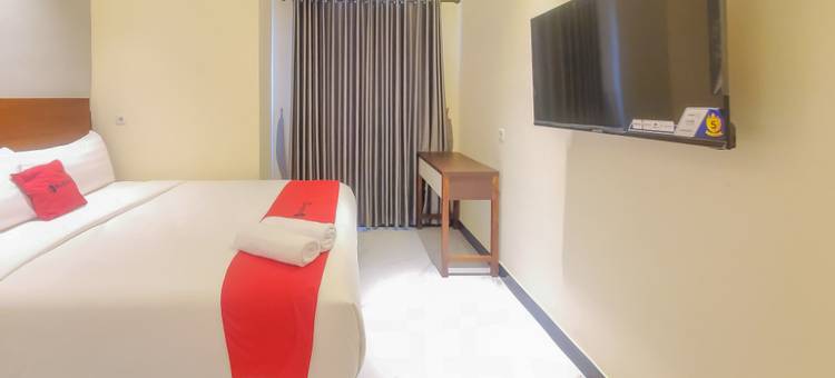 红门酒店普拉斯@UNO美拉克街萨马林达(RedDoorz Plus @ Uno Jalan Merak Samarinda)图片