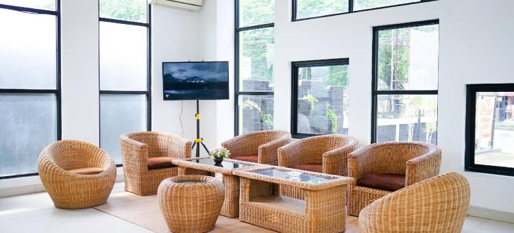 Urbanview Hotel Ratu Elok Syariah Banjarbaru by RedDoorz图片