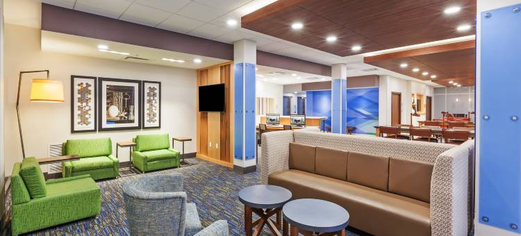 Holiday Inn Express & Suites Lenexa - Overland Park Area图片