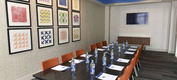 麦迪逊维尔智选假日套房酒店(Holiday Inn Express & Suites Madisonville)图片