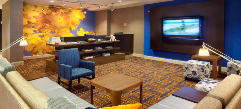 东奥兰多/UCF区万怡酒店(Courtyard Orlando East/UCF Area)图片