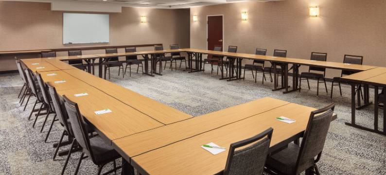 印第安纳波利斯首府万怡酒店(Courtyard Indianapolis at the Capitol)图片