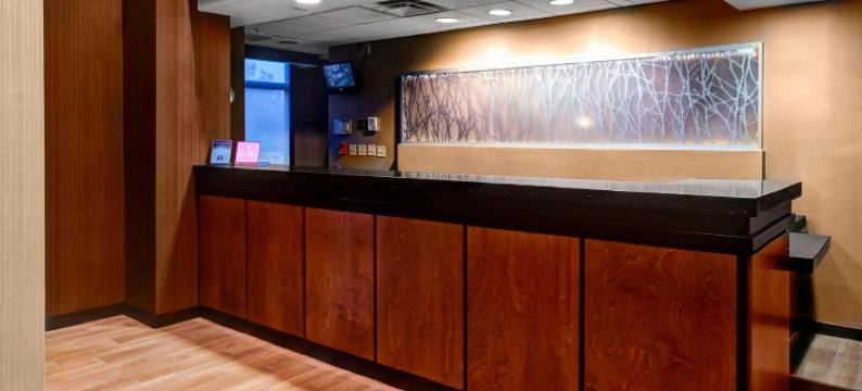 安尼斯顿牛津万豪万枫套房酒店(Fairfield Inn & Suites by Marriott Anniston Oxford)图片