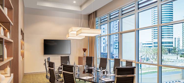 富查伊拉市希尔顿逸林酒店(DoubleTree by Hilton Fujairah City)图片