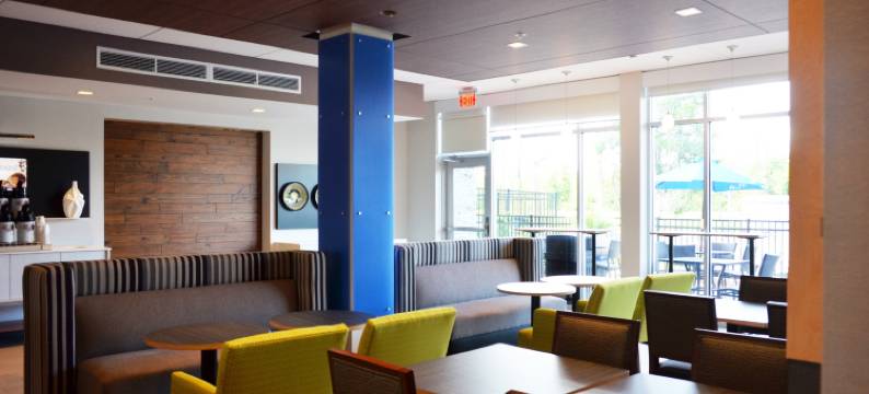 智选假日套房酒店-杰克逊维尔西/295号和10号州际公路(Holiday Inn Express & Suites JACKSONVILLE W - I295 AND I10 by IHG)图片