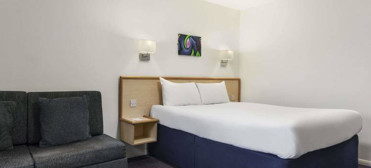 布里真德加的夫M4温德姆戴斯酒店(Days Inn by Wyndham Bridgend Cardiff M4)图片