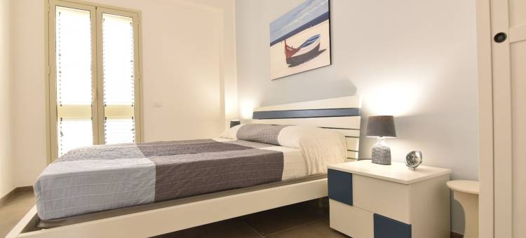 马里纳迪拉古萨的三颗钻石(The Three Diamonds of Marina di Ragusa)图片