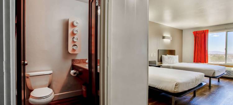 加利福尼亚希斯皮里亚 - 西大街 I-15 号 6 号汽车旅馆(Motel 6 - Hesperia, CA - West Main Street - I-15)图片