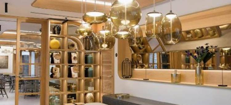 MYR塞拉诺斯门(Myr Puerta Serranos)图片