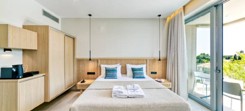 科孚隐藏的海湾(Hidden Cove Corfu)图片