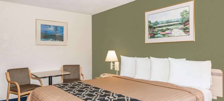 Travelodge by Wyndham Los Banos CA图片