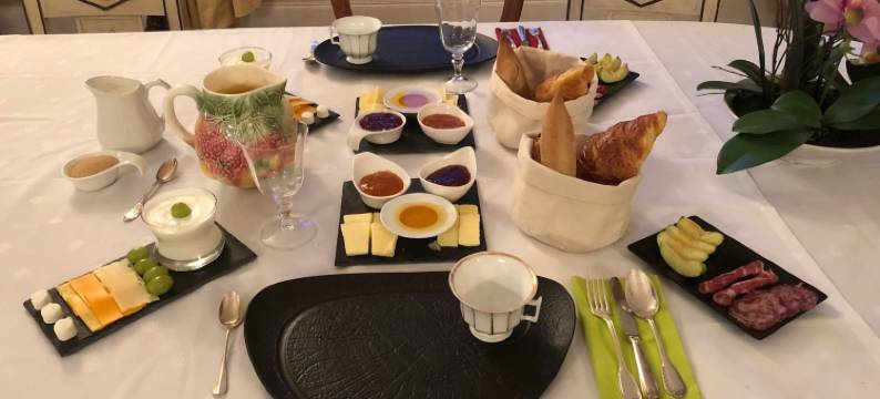 贝洛伊城堡别墅酒店(La Villa du Château Belloy)图片