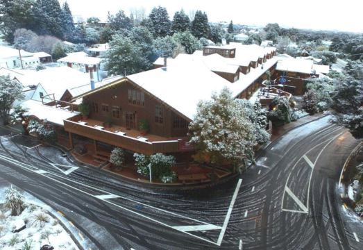 Powderhorn ChateauHotel Overview