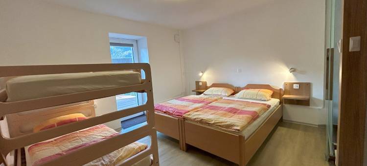 米尔拉基克公寓酒店(Apartments Mrakič)图片