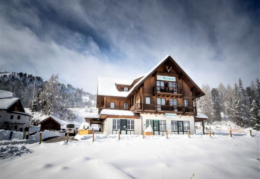 Studio Apartment on Turracherhohe Near Lake Hotel Overview