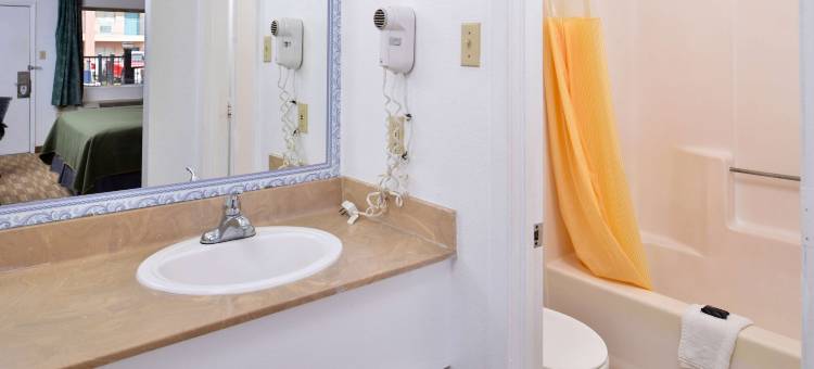 克卢特莱克杰克逊美洲最佳价值酒店(Americas Best Value Inn Clute/Lake Jackson)图片