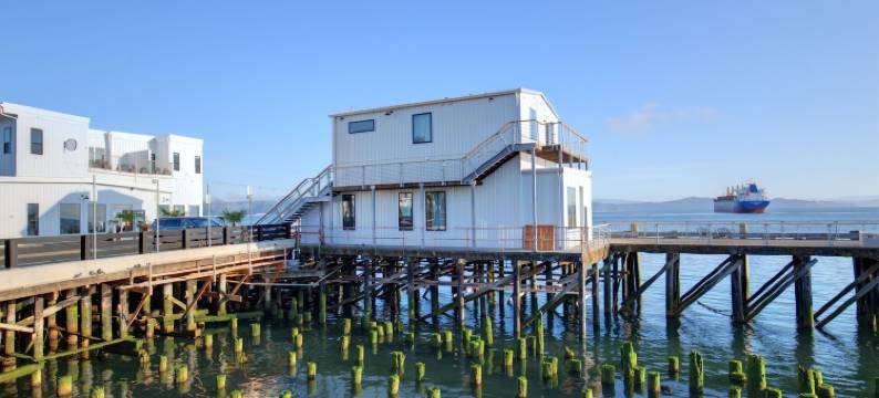 弓线酒店(Bowline Hotel)图片