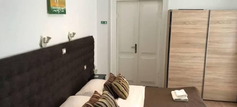 普拉安提克市中心客房酒店 - 限成人(Pula Antic Rooms in Center)图片