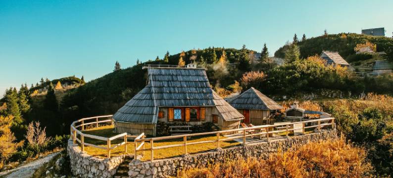 科卡欧吉斯特里卡 - 威力卡普拉妮娜酒店(Koča Ojstrica - Velika Planina)图片