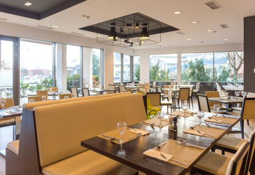 Park Inn by Radisson Sarvar Resort & Spa Hotel Overview