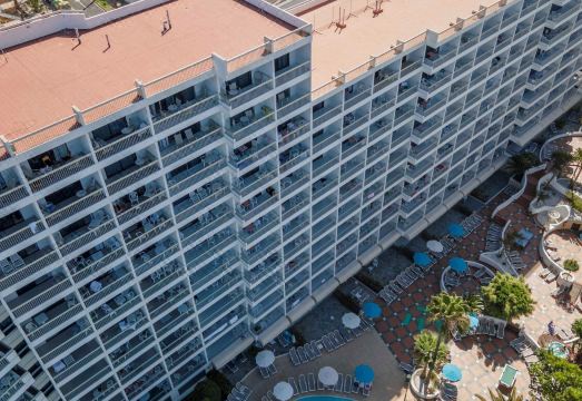 Ona Palm Beach Hotel Overview