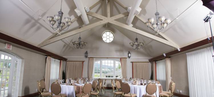 圣尤金高尔夫及娱乐场度假酒店(St. Eugene Golf Resort & Casino)图片