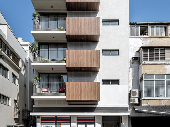 Mate GEORGE - 由HOMY提供