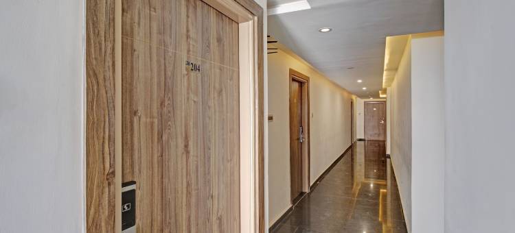 Treebo 乌莎瓦西维阿利皮里路，距离提鲁帕提中央公交车站2公里(Treebo Usha Vasavi Alipiri Road, 2 Km from Tirupati Central Bus Station)图片