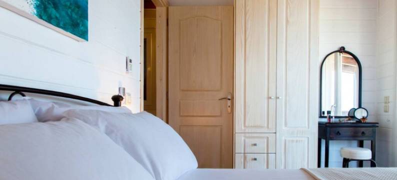 在Chortata的维萨拉2 Paeonia(Vissala 2 Paeonia in Chortata)图片