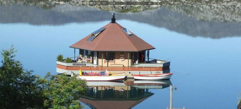 卡尔瓦格的六人度假屋(6 Person Holiday Home in Kalvåg-by Traum)图片