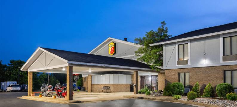 哈里森速8酒店(Super 8 by Wyndham Harrison AR)图片