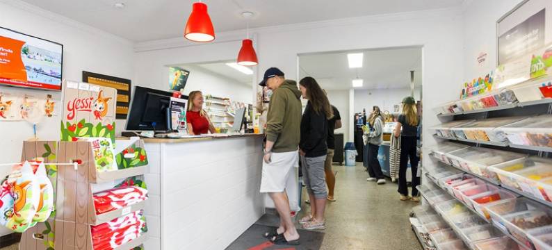 波索雷海边初露营地芬(First Camp Bøsøre Strand Feriepark)图片