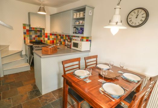 Sailing by Hotel Overview