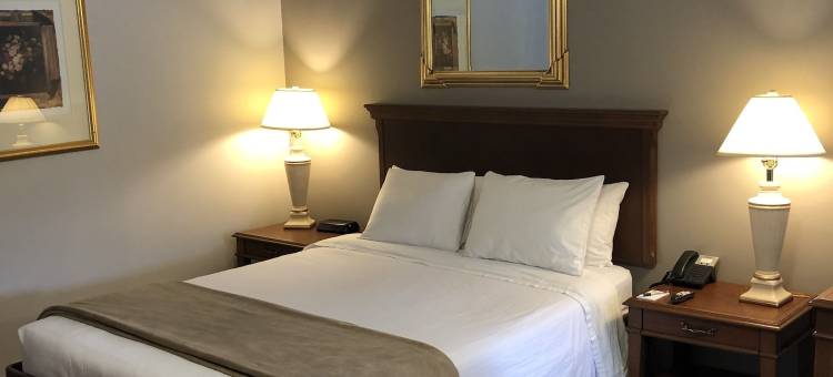 塔尔博特小径套房酒店(Talbot Trail Inn & Suites)图片