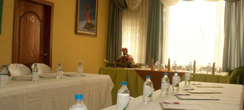 维多利亚套房青年旅舍(Victoria Suites Hotel)图片