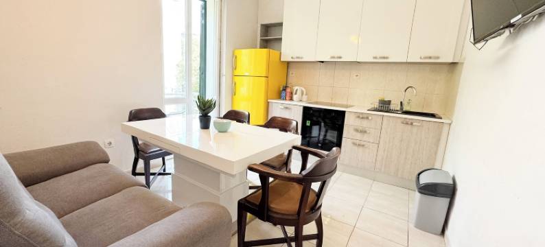 托尔托萨蓝(Tortosa Blue)图片