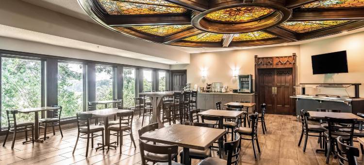 河景旅馆及套房，凯悦臻选酒店(Riverview Inn & Suites, Ascend Hotel Collection)图片