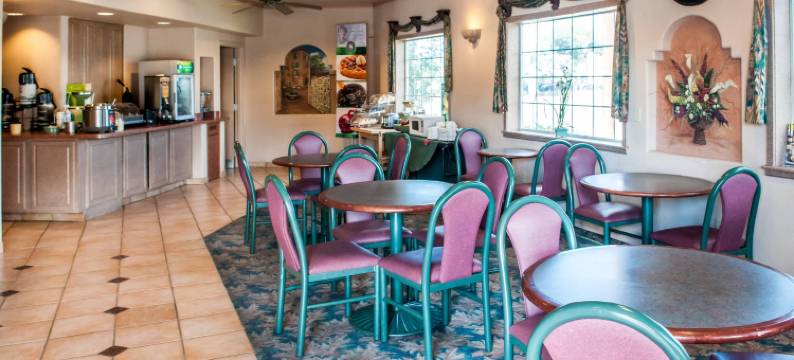 拉斯克鲁塞斯-大学区凯艺套房酒店(Quality Inn & Suites Las Cruces - University Area)图片