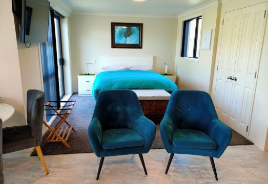 Tikitere Treasure - Peace,  serenity and plenty of birdsong. Studio unit.Hotel Overview