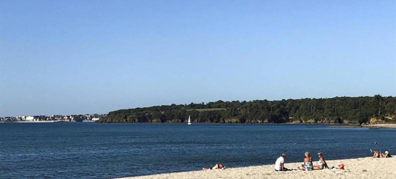 Holiday Home by Kerleven Beach, France图片