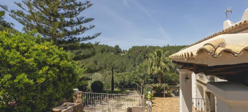Mansion in Ibiza with Pool near Sandy Beach图片